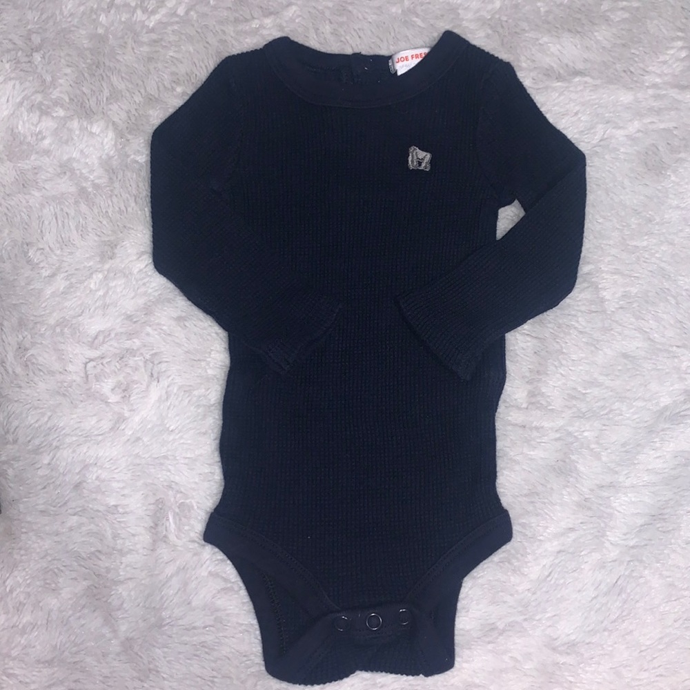 (3 for $10) joe fresh blue 3-6 month ribbed long sleeve gorilla bodysuit 🦍
